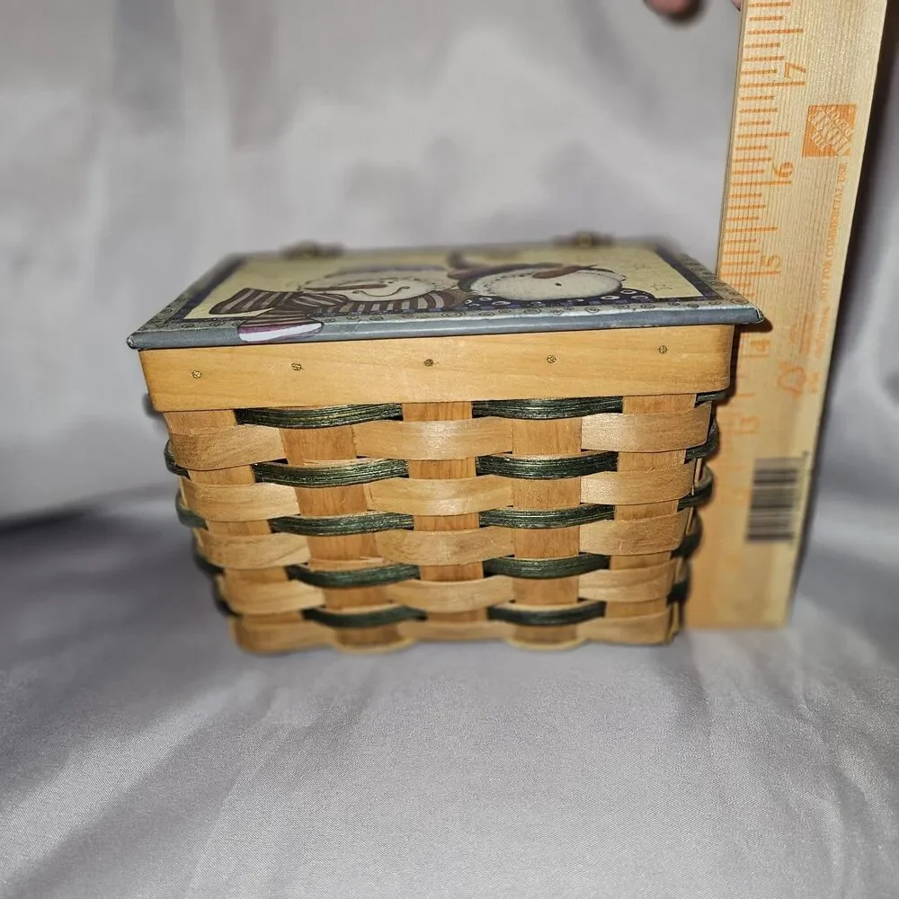 Medium Brown & Green Wicker Basket With Snowmen On The Lid
